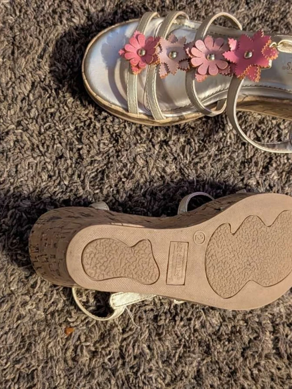 Seychelles Girls Metallic Gold Sandals with Pink Flower Accents